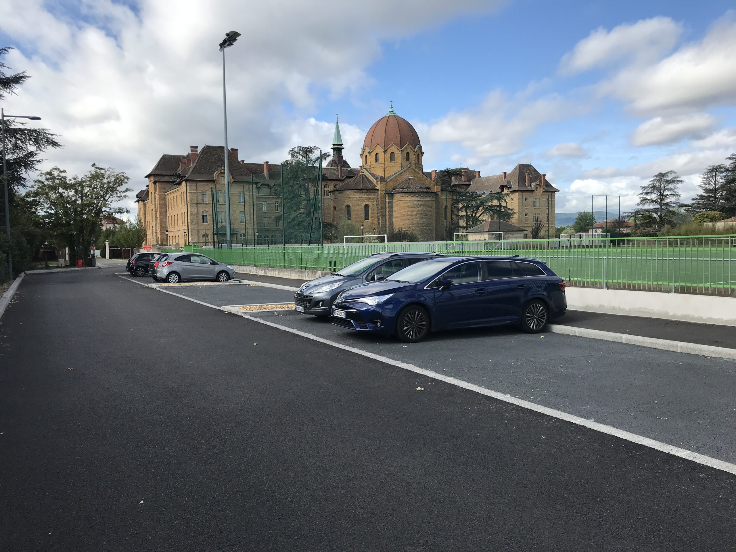 Places de stationnement après les travaux à Sainte-Foy-Lès-Lyon (69)